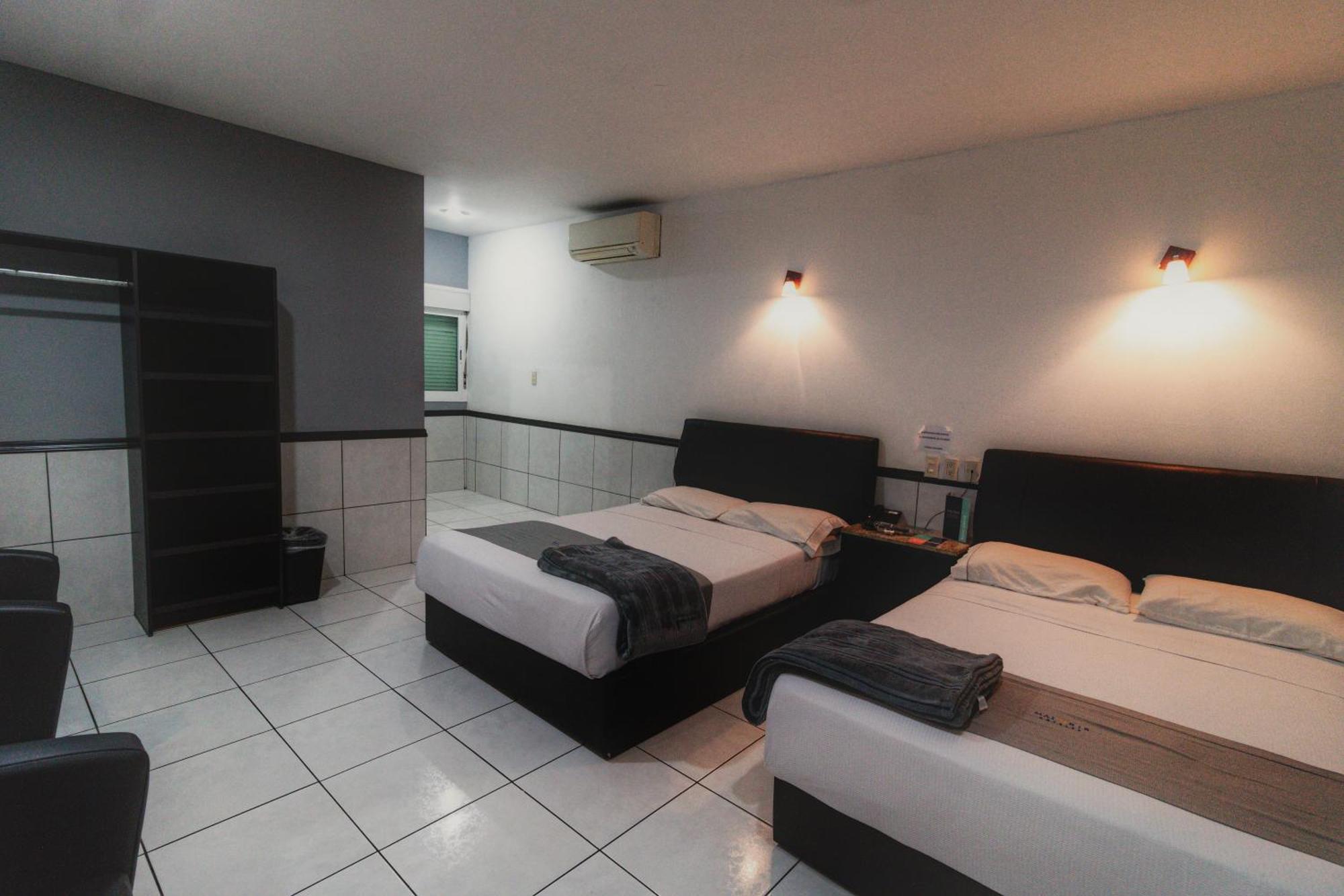 Hotel Maioris El Diez Culiacán Exteriör bild
